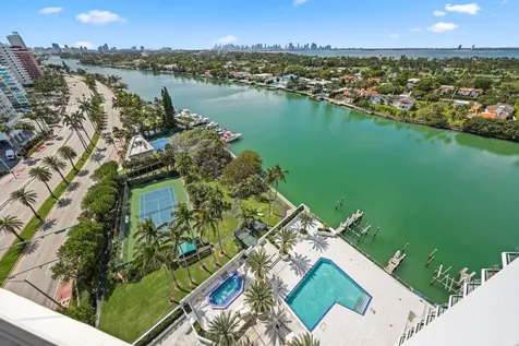 5500 Collins Avenue Miami Beach FL 33140