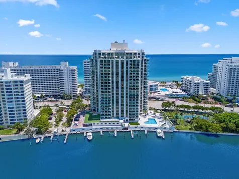 5500 Collins Avenue Miami Beach FL 33140