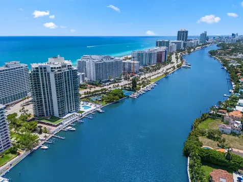 5500 Collins Avenue Miami Beach FL 33140