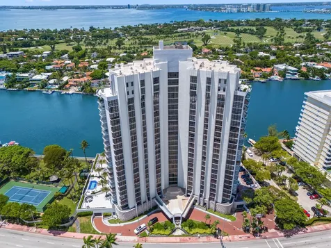 5500 Collins Avenue Miami Beach FL 33140