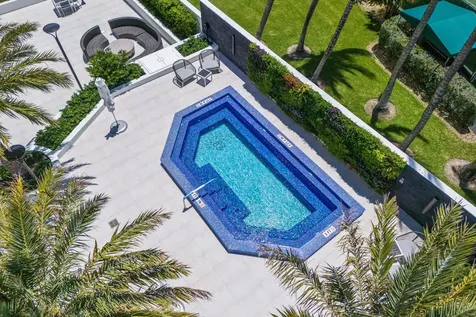 5500 Collins Avenue Miami Beach FL 33140