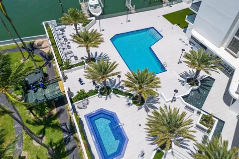 5500 Collins Avenue Miami Beach FL 33140