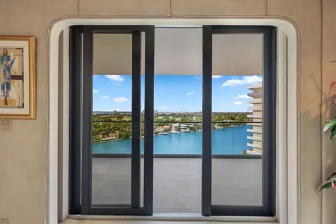 5500 Collins Avenue Miami Beach FL 33140