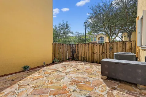 913 Sw 151 Place Miami FL 33194