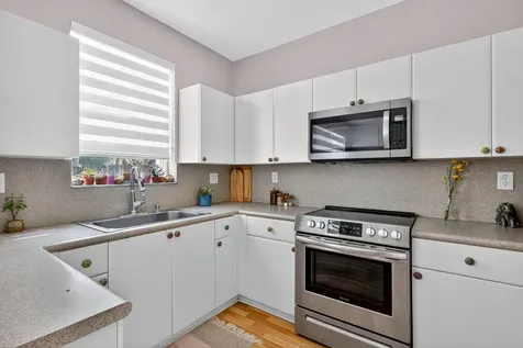 913 Sw 151 Place Miami FL 33194