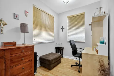 913 Sw 151 Place Miami FL 33194