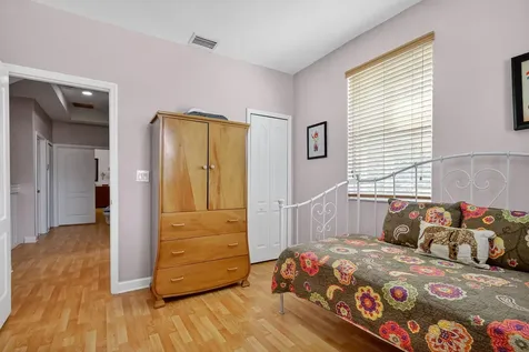 913 Sw 151 Place Miami FL 33194