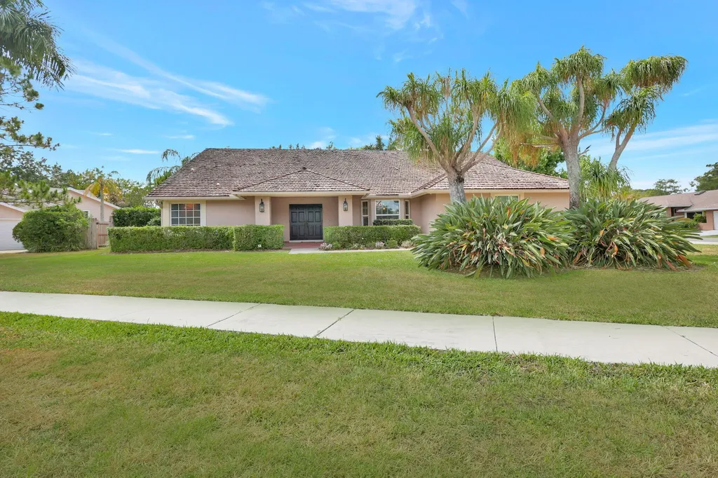 1819 Staimford Circle Wellington FL 33414