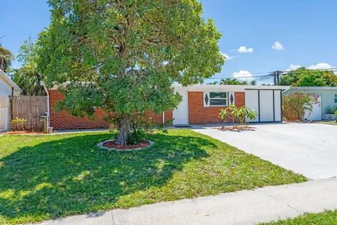 3852 Catalina Road Palm Beach Gardens FL 33410
