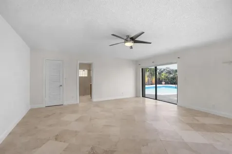 17634 Lake Park Road Boca Raton FL 33487