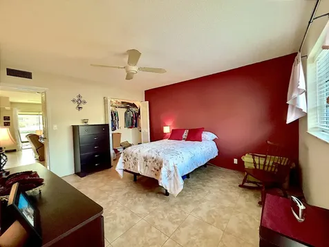 5300 Washington Street Hollywood FL 33021