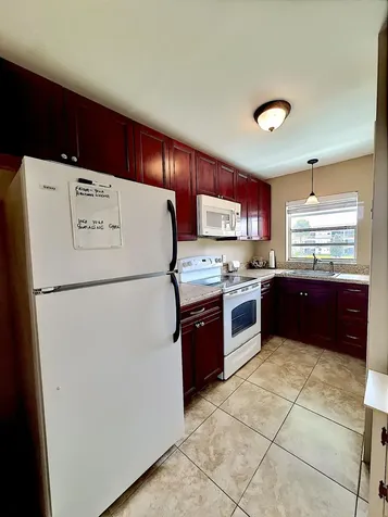 5300 Washington Street Hollywood FL 33021