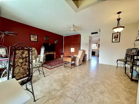 5300 Washington Street Hollywood FL 33021