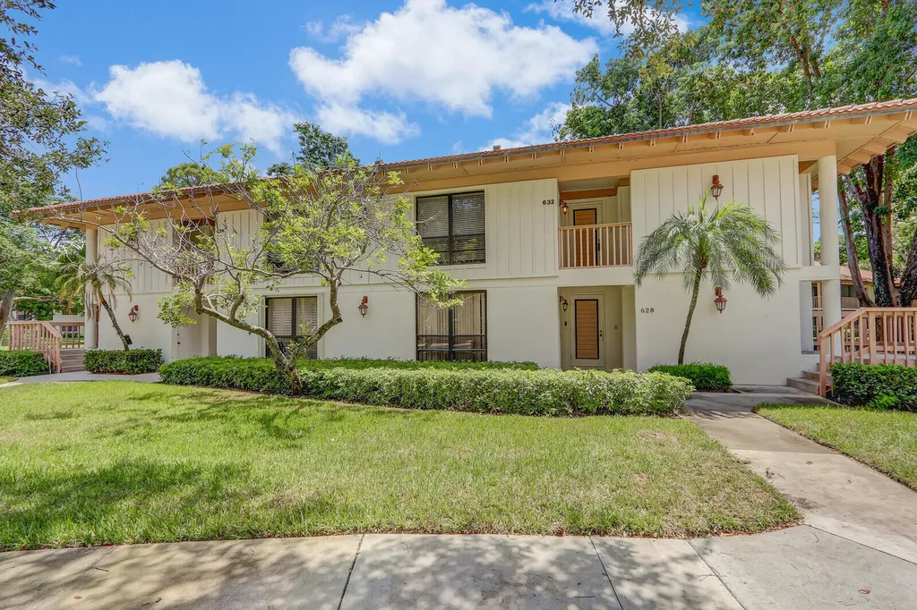632 Brackenwood Cove Palm Beach Gardens FL 33418