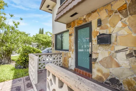 300 80th Street Miami Beach FL 33141