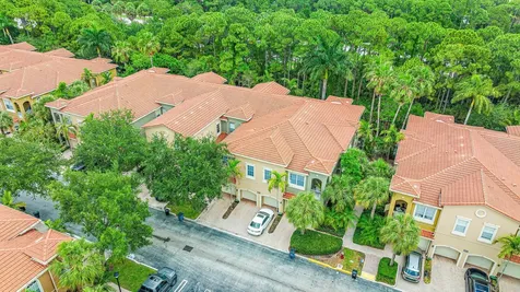 4981 Bonsai 105 Circle Palm Beach Gardens FL 33418