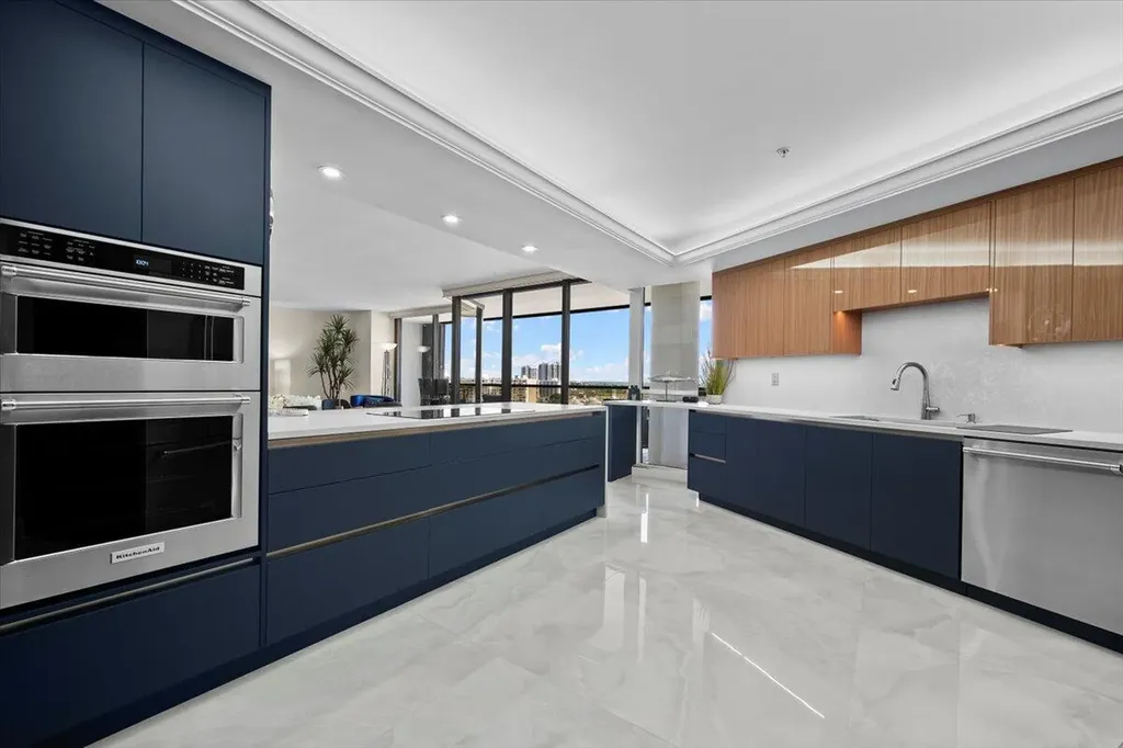 100 Lakeshore Drive North Palm Beach FL 33408