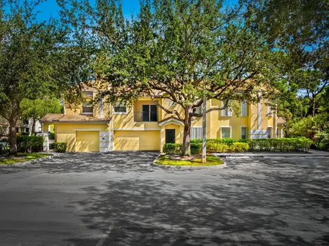 110 Sw Peacock Boulevard Port Saint Lucie FL 34986