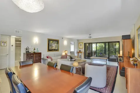 102 Clubhouse Circle Jupiter FL 33477