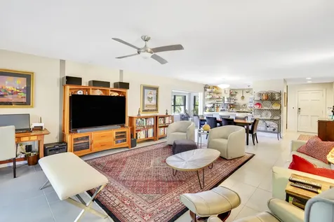 102 Clubhouse Circle Jupiter FL 33477