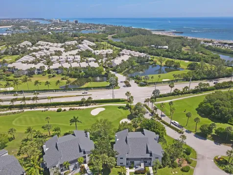 102 Clubhouse Circle Jupiter FL 33477