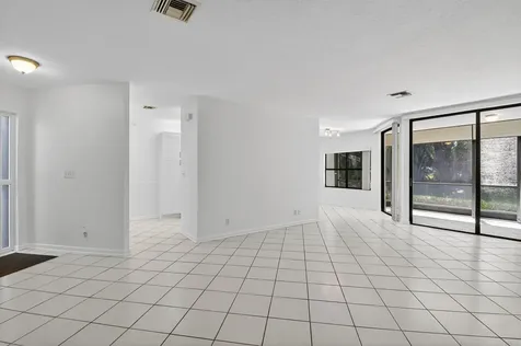 5382 Venetia Court Boynton Beach FL 33437