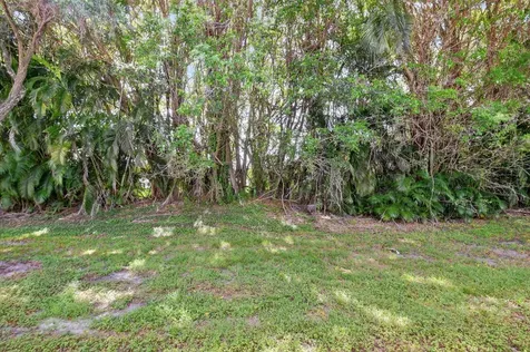5382 Venetia Court Boynton Beach FL 33437
