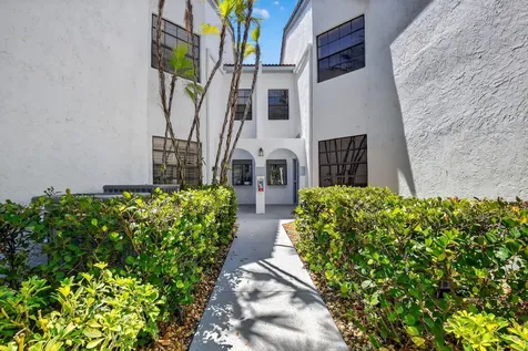 5382 Venetia Court Boynton Beach FL 33437