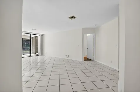 5382 Venetia Court Boynton Beach FL 33437