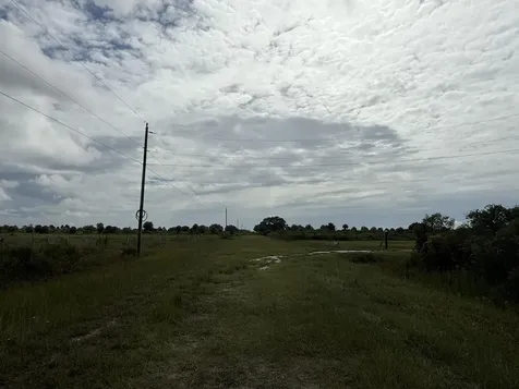 18619 NW 248th Street Okeechobee FL 34972