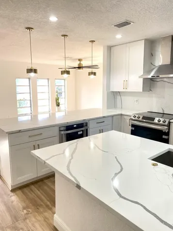 4320 Nw 107th Avenue Coral Springs FL 33065
