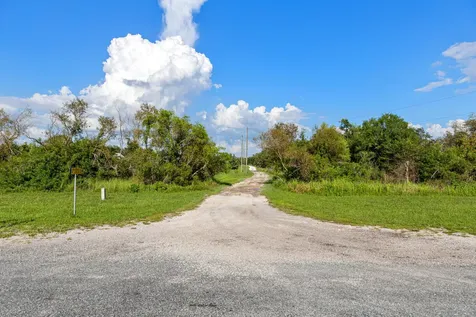 38203 8th Street Myakka City FL 34251