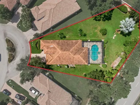 9152 Short Chip Circle Port Saint Lucie FL 34986