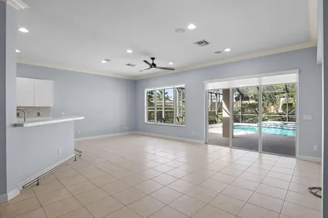 9152 Short Chip Circle Port Saint Lucie FL 34986