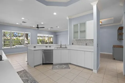 9152 Short Chip Circle Port Saint Lucie FL 34986