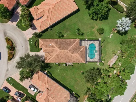 9152 Short Chip Circle Port Saint Lucie FL 34986