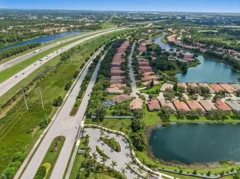 9152 Short Chip Circle Port Saint Lucie FL 34986
