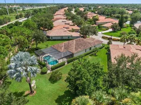 9152 Short Chip Circle Port Saint Lucie FL 34986