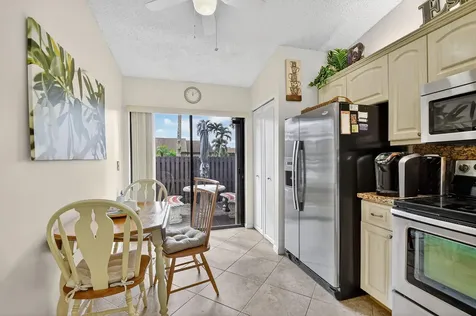 612 Sea Pine Way Greenacres FL 33415