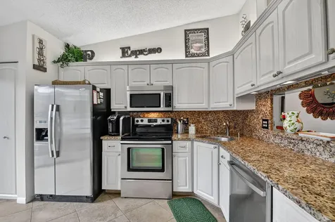 612 Sea Pine Way Greenacres FL 33415