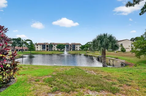 612 Sea Pine Way Greenacres FL 33415
