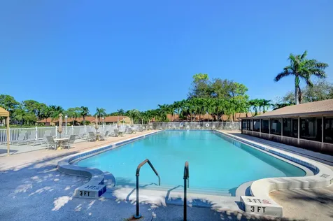 612 Sea Pine Way Greenacres FL 33415