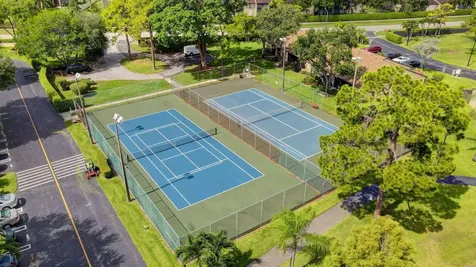 612 Sea Pine Way Greenacres FL 33415