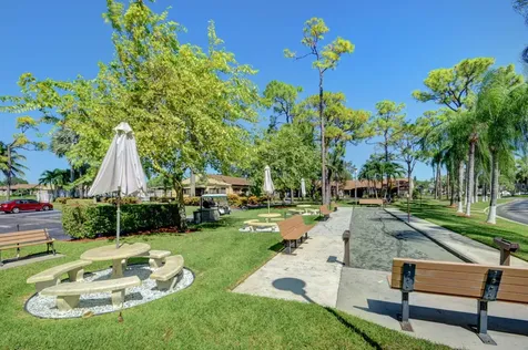 612 Sea Pine Way Greenacres FL 33415