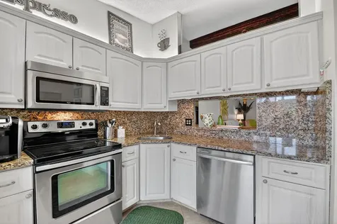 612 Sea Pine Way Greenacres FL 33415