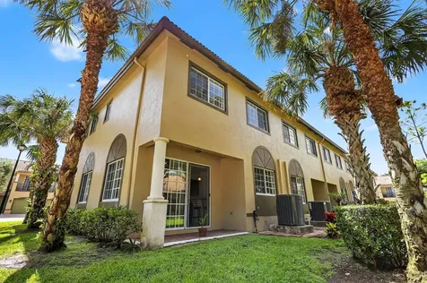 6272 S Military Trail Lake Worth FL 33463