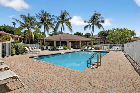 6272 S Military Trail Lake Worth FL 33463