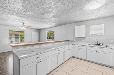 1661 W 27th Street Riviera Beach FL 33404