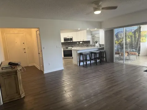 4 Greenway Village Royal Palm Beach FL 33411