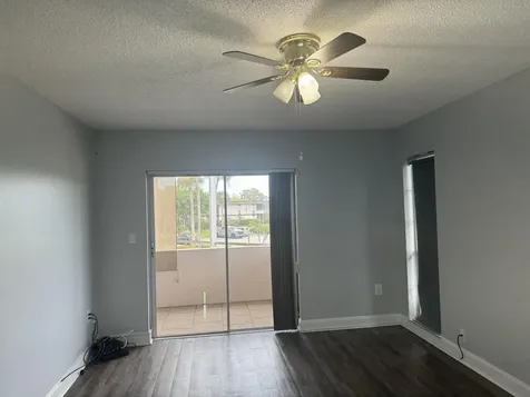 4 Greenway Village Royal Palm Beach FL 33411